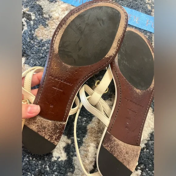 Burberry White Leather Horse Bit Thong Sandals 39 - Picture 4 of 4